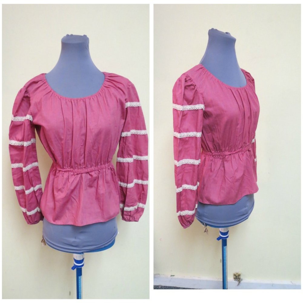 Vintage 70's Peasant Top Petite Jr, Lace Trimmed